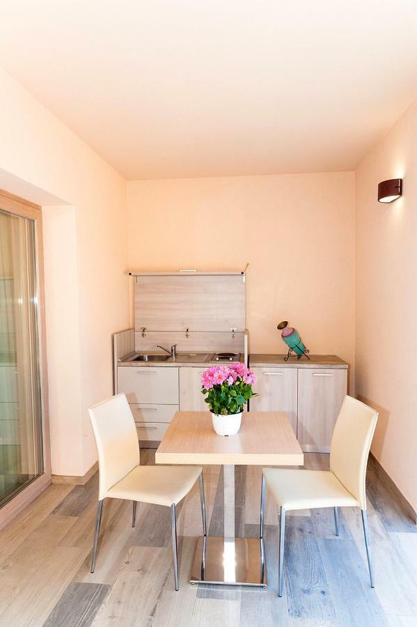 Molarotto Camere Con Angolo Cottura 산테오도로 외부 사진